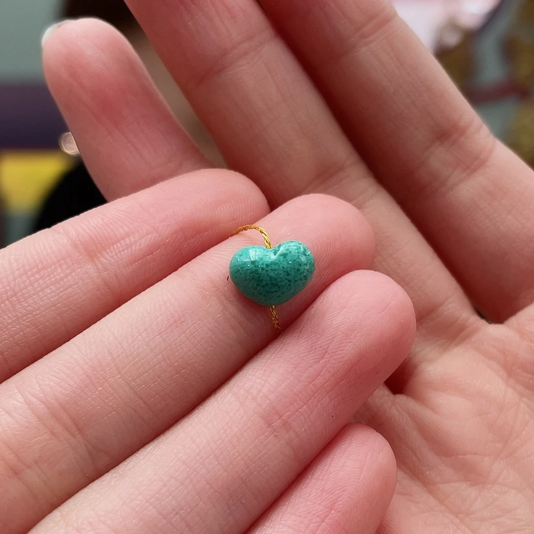 绿松石颈饰未镶嵌