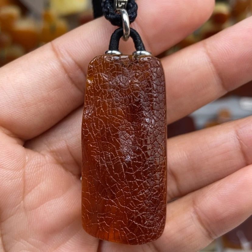 【闪购商品】琥珀颈饰未镶嵌