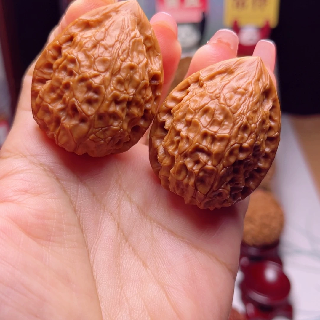 文玩核桃吊坠小众穿山甲