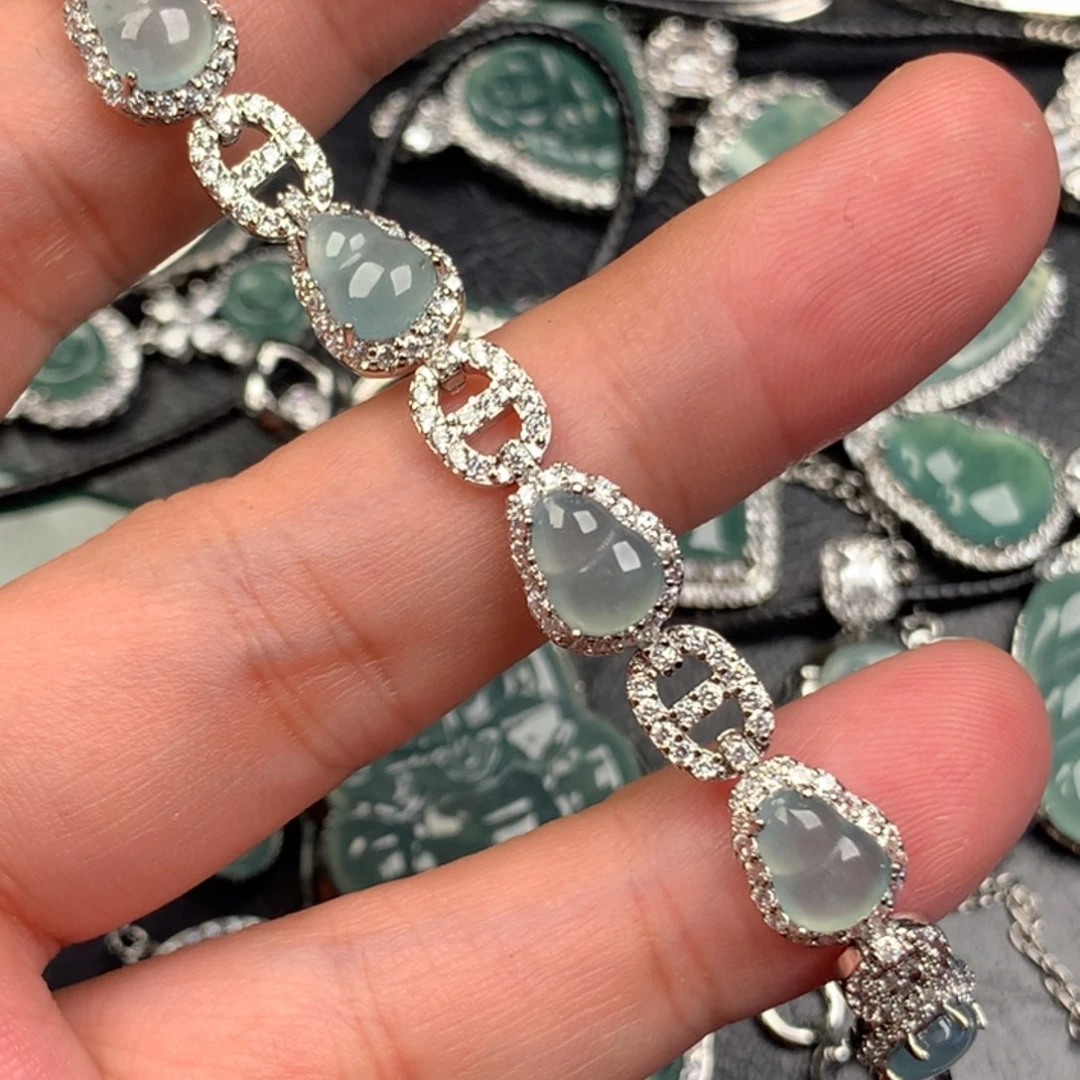 翡翠未镶嵌颈饰葫芦手链