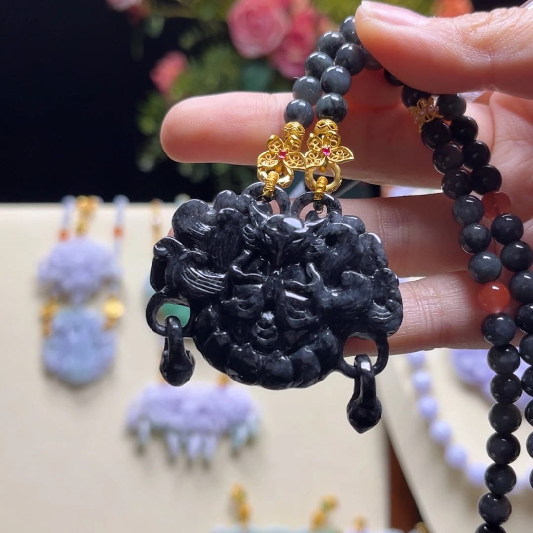 翡翠颈饰未镶嵌天然