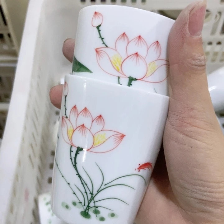 茶具微瑕，介意勿拍