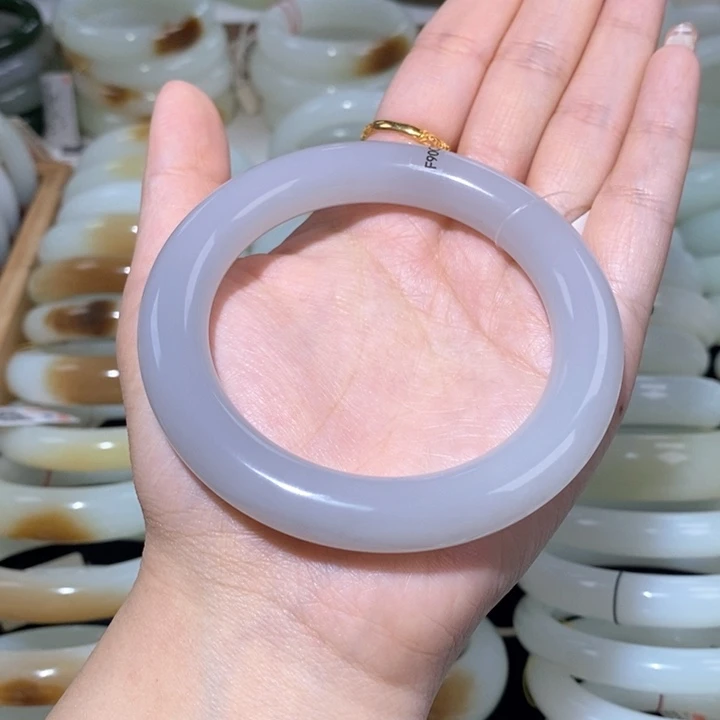 和田玉手镯未镶嵌冰紫镯