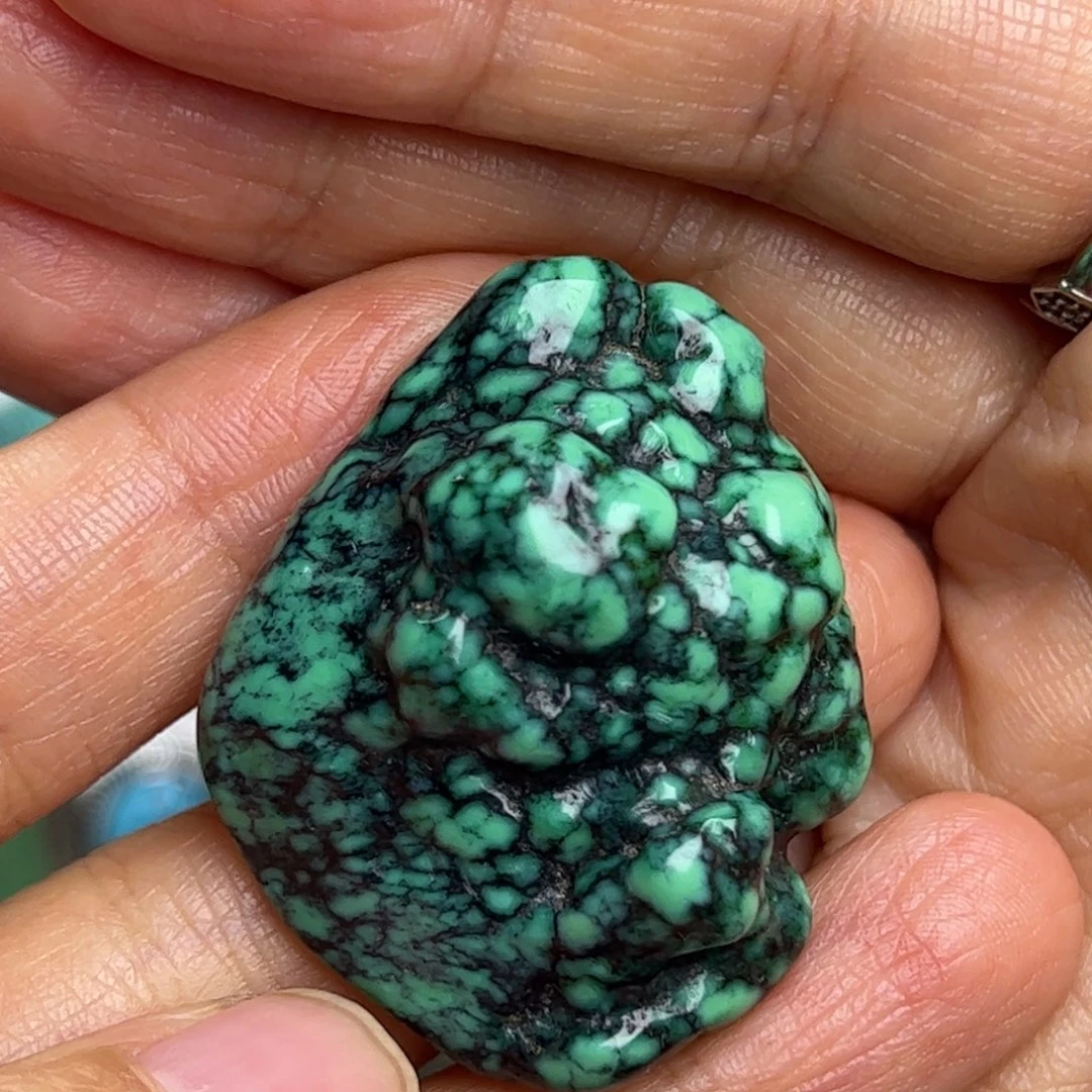 绿松石未镶嵌天然原矿绿松石
