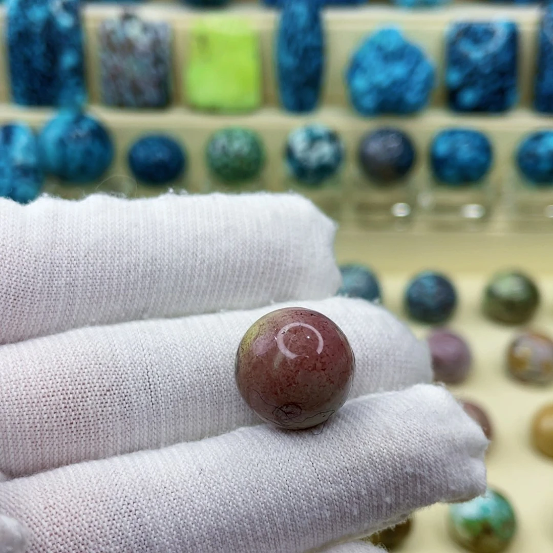 未镶嵌绿松石颈饰