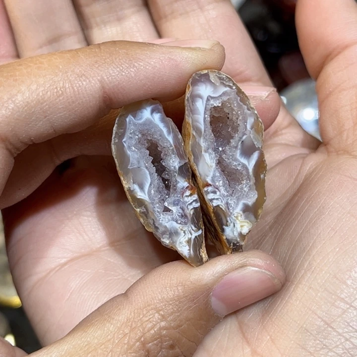 水晶吊坠未镶嵌雷公蛋