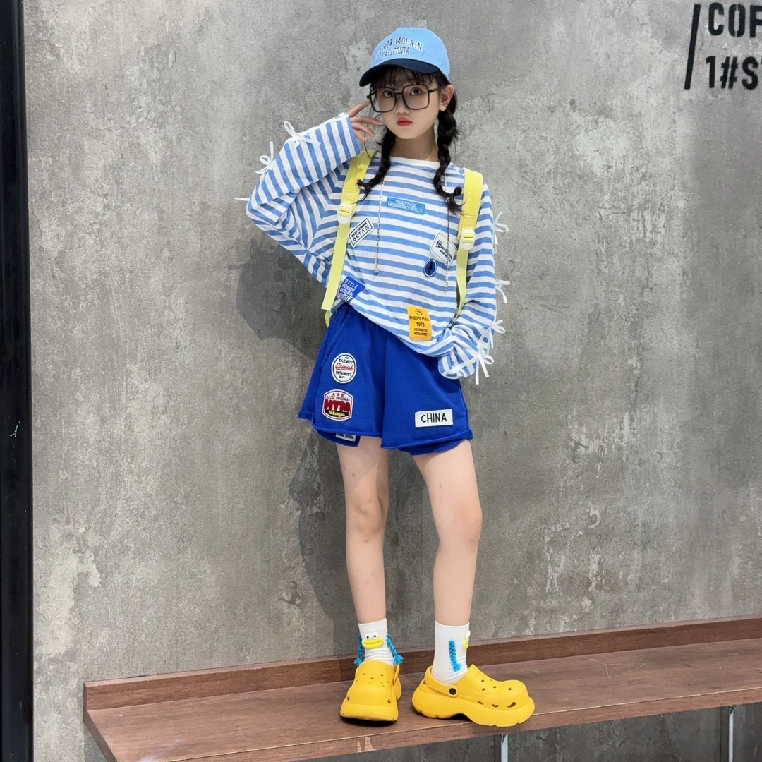 女童夏季新款洋气百搭条纹贴标防晒上衣休闲宽松蓝色短裤两件套
