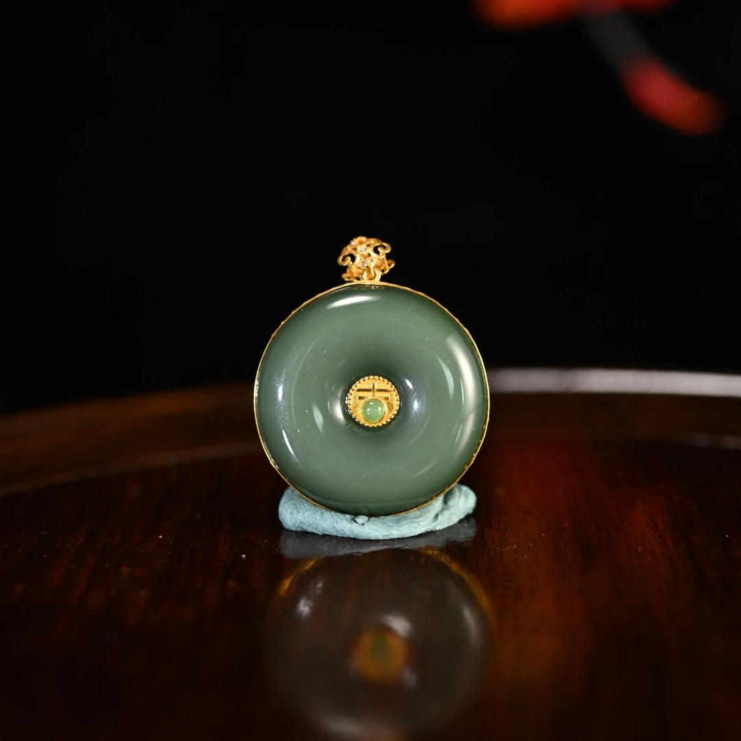 LOT8822 2512070082和田玉碧玉平安扣挂件/保利