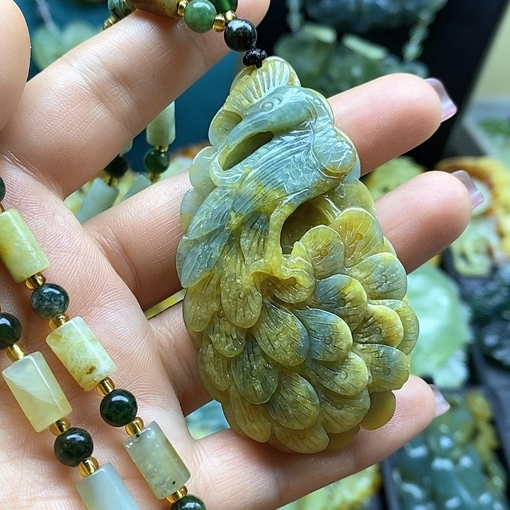 蛇纹石玉未镶嵌挂件