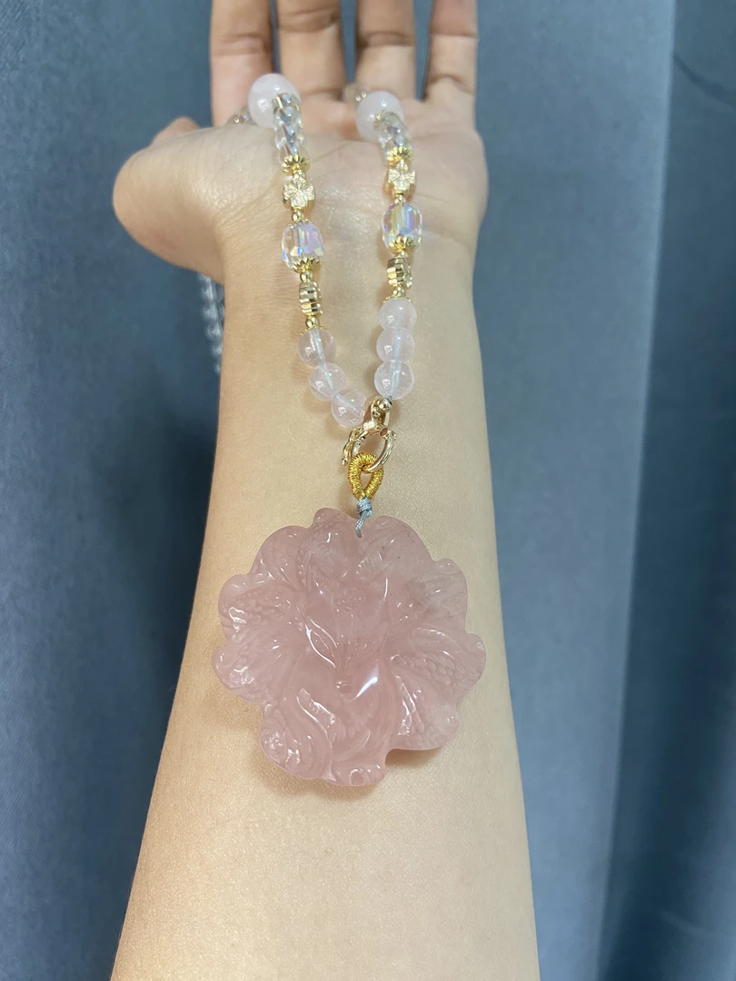 天然粉水狐牌吊坠GQ48