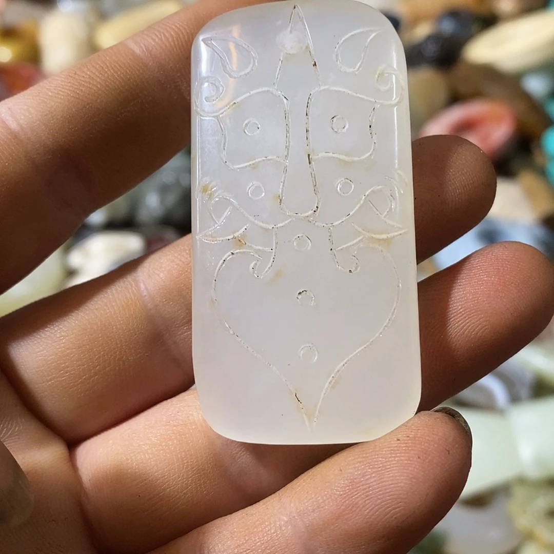 和田玉（糖玉）未镶嵌挂件