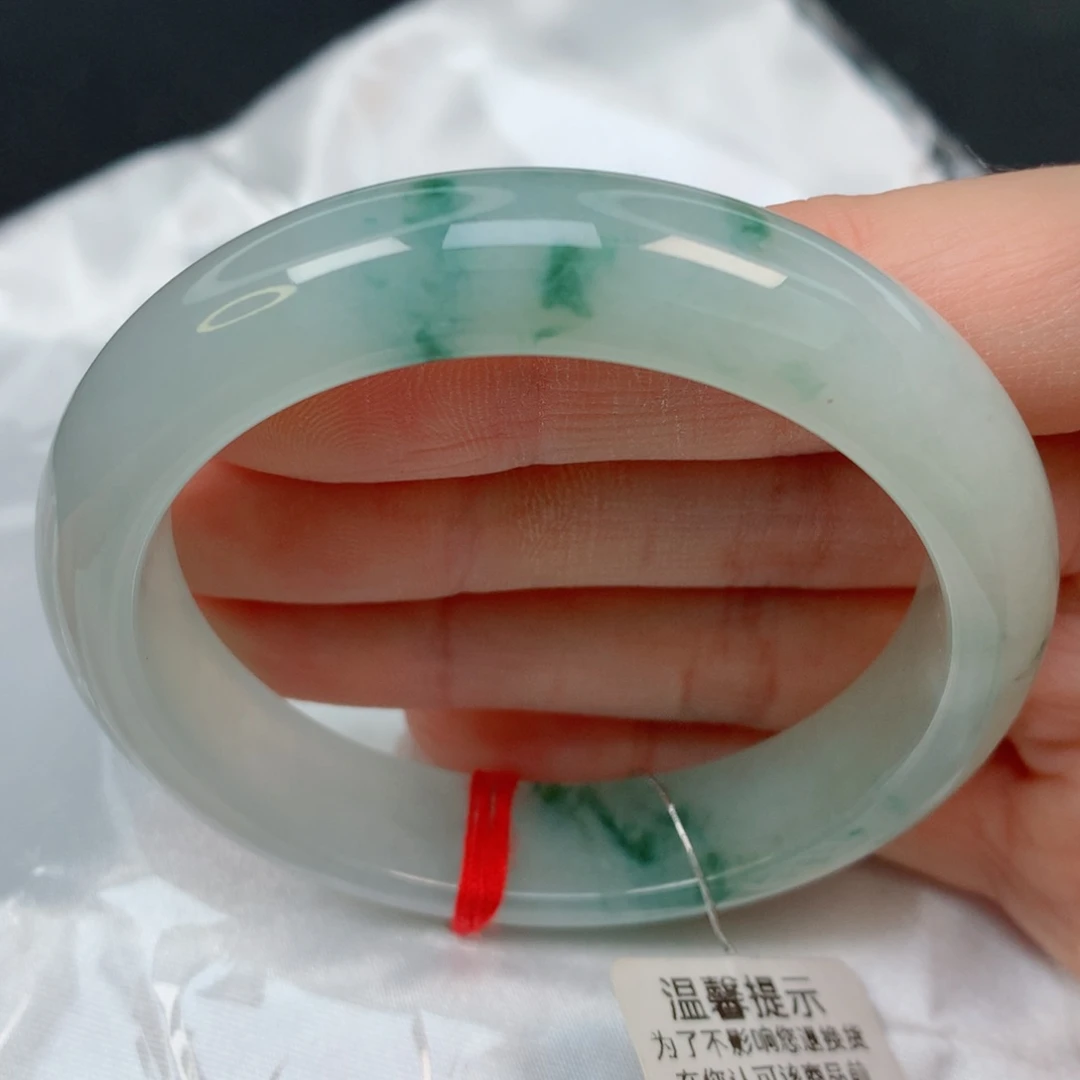 未镶嵌手镯翡翠52.8正圈，起胶底飘绿花，036