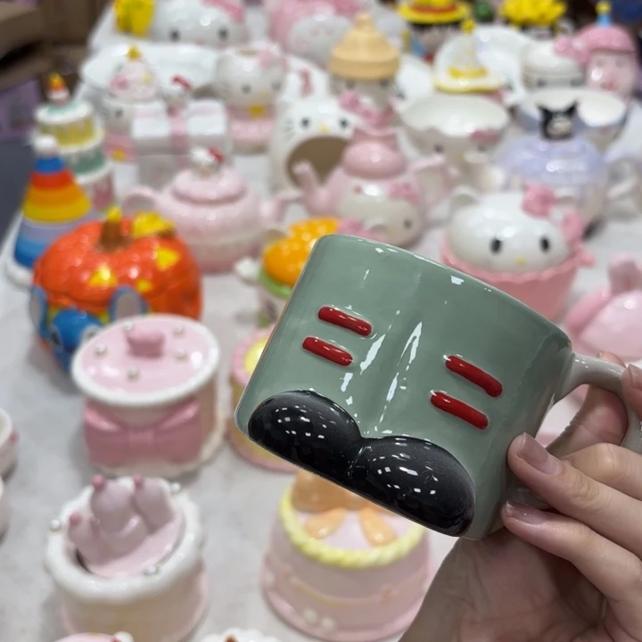 摆件呜呜啊呜小女孩真的超级温柔好乖