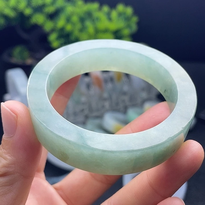 未镶嵌不退不换定制翡翠