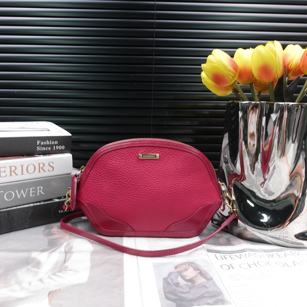 95新 BURBERRY/博柏利 单肩包/T10335950