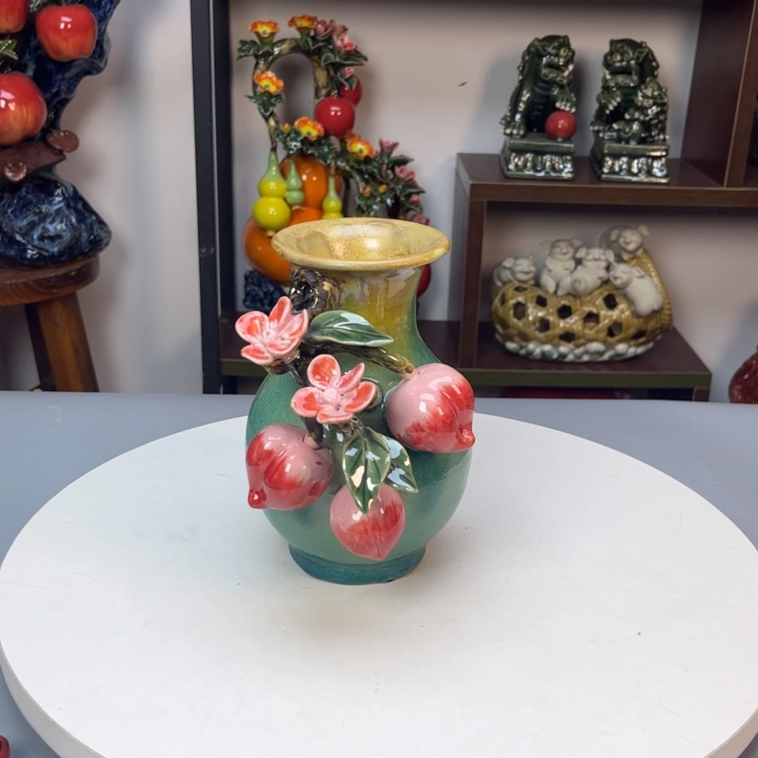 陶瓷桃子花瓶00000000