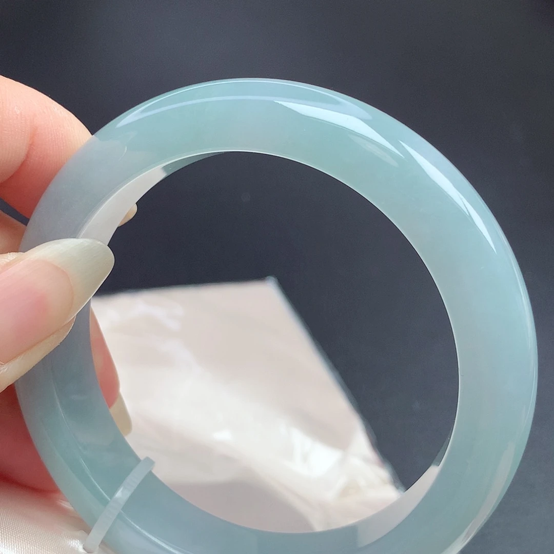 翡翠未镶嵌手镯57圈口