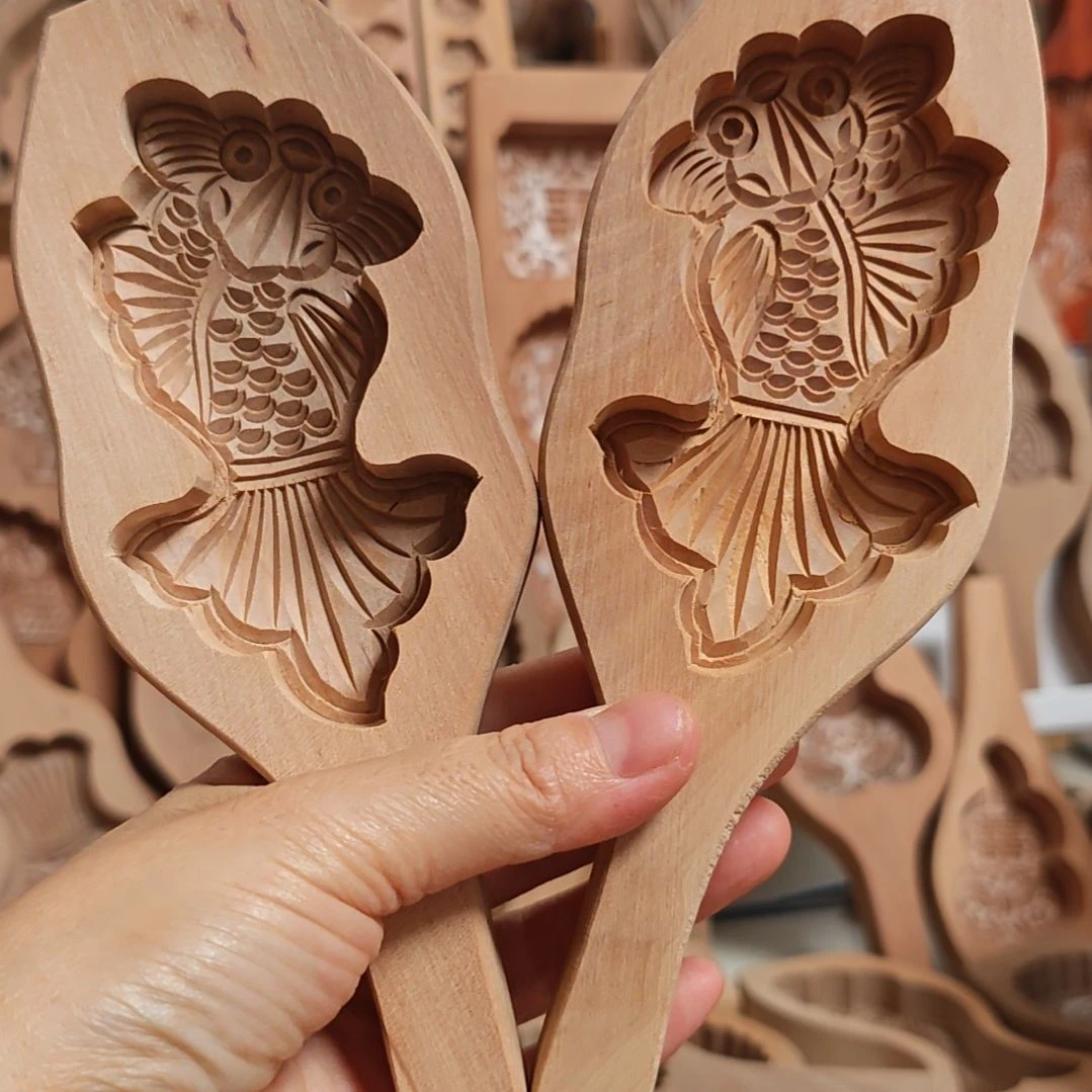 梨木手工雕刻小虎头鱼爷爷做的