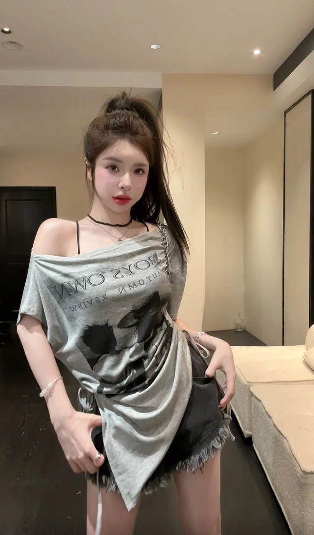 【HuiHui】美式复古露肩短袖T恤辣妹风上衣（H8566）