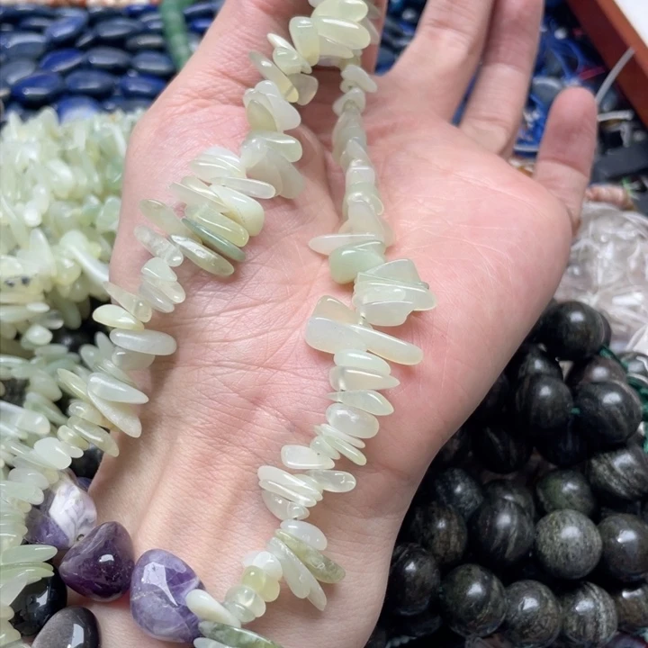 玛瑙/玉髓合金珠宝半成品一条岫玉卡子