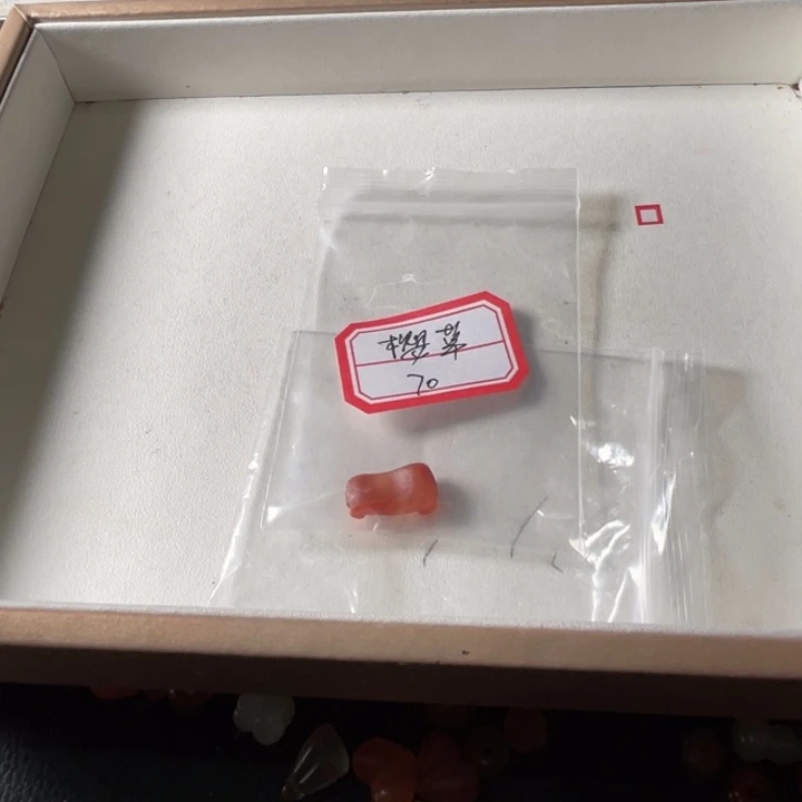 颈饰未镶嵌南红玛瑙?**?