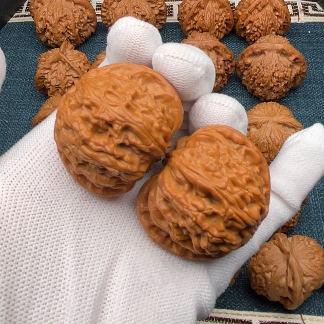 把件文玩核桃42全品红皮球白大肚子