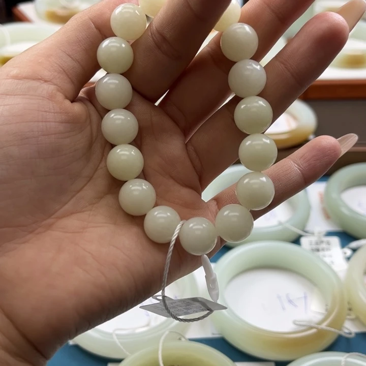 和田玉手串未镶嵌