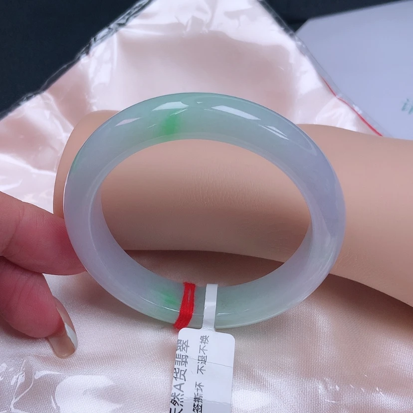 【闪购商品】未镶嵌手镯翡翠5352