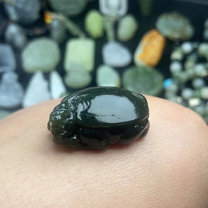瞌***王和田玉未镶嵌颈饰