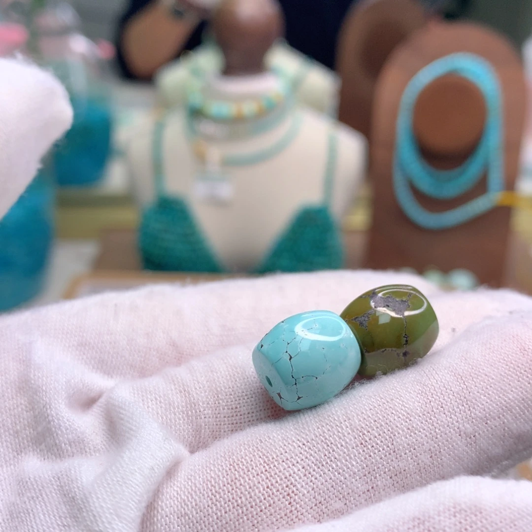 绿松石未镶嵌饰品