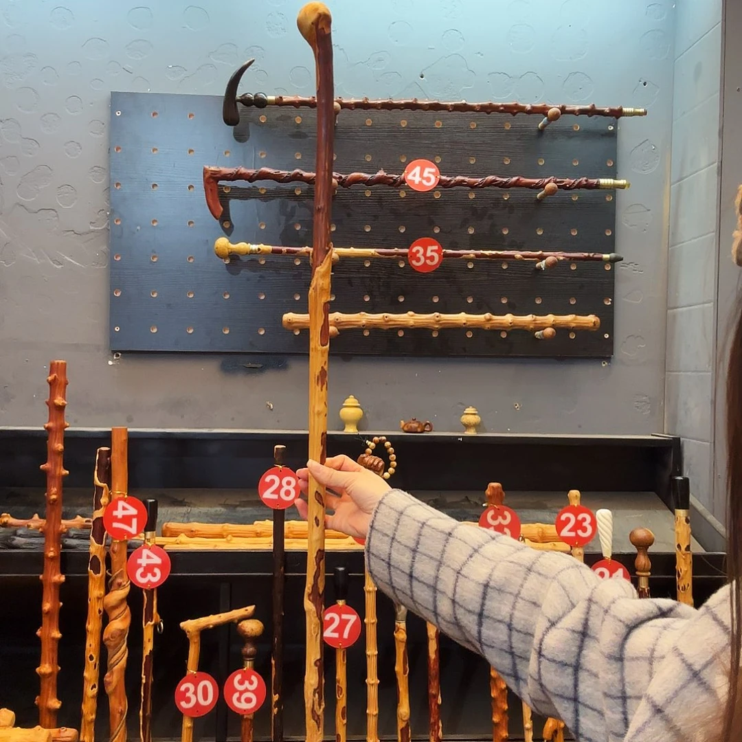 万***宽138公分左右长，一体圆头手杖