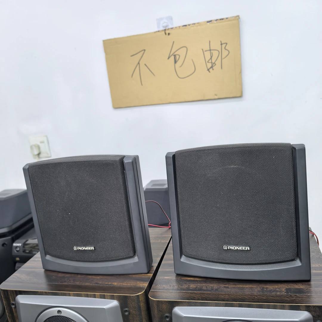 8新  XF环绕，正常使用，邮费自理