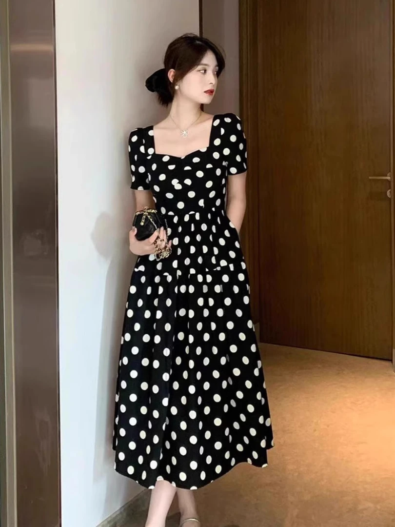 波点方领连衣裙女夏季大码胖mm收腰显瘦法式减龄独特气质中长裙子