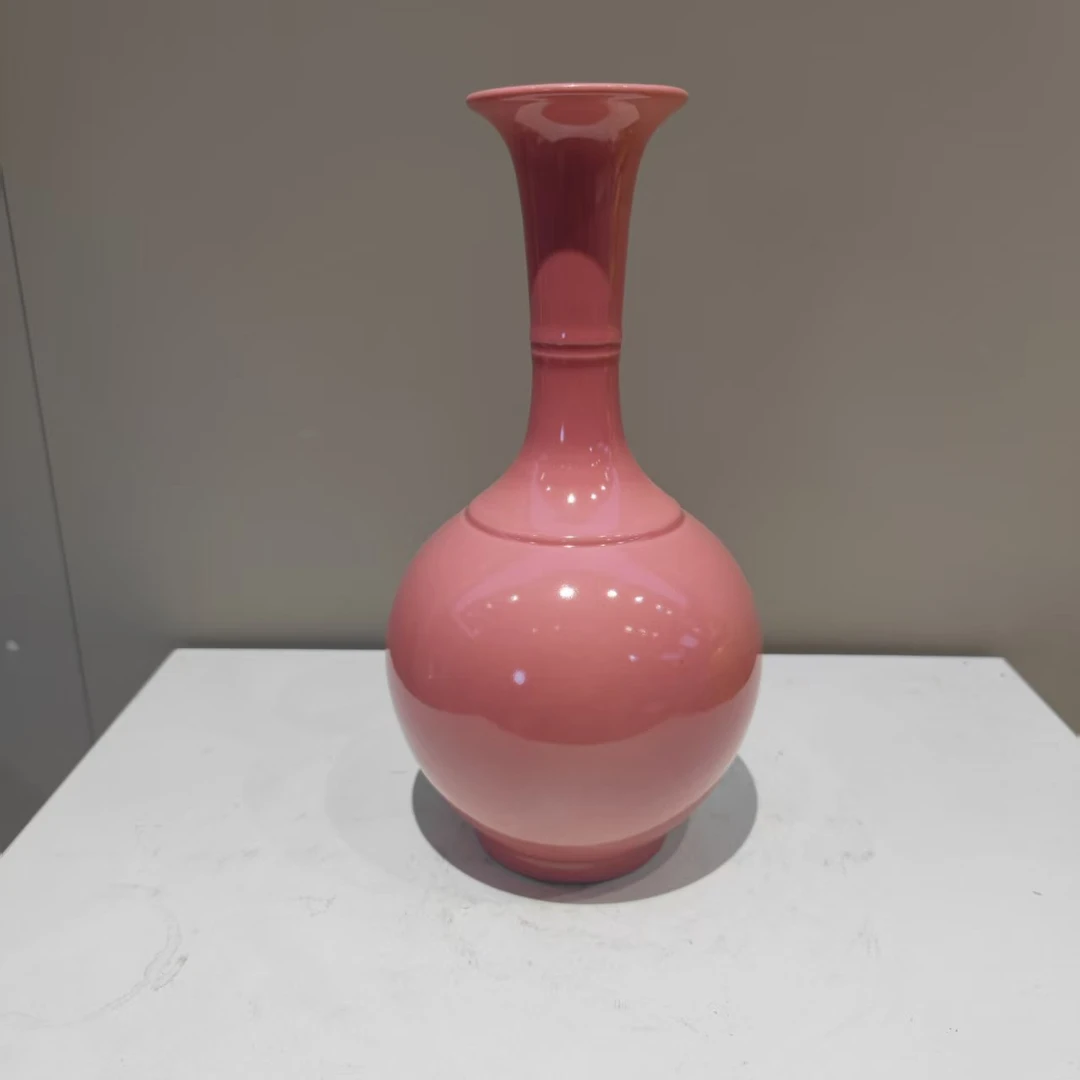 景德镇陶瓷花瓶胭脂红釉赏瓶