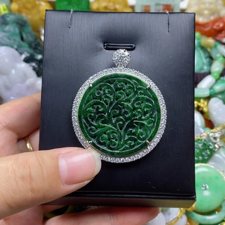 翡翠吊坠(不含链)未镶嵌欢**宝