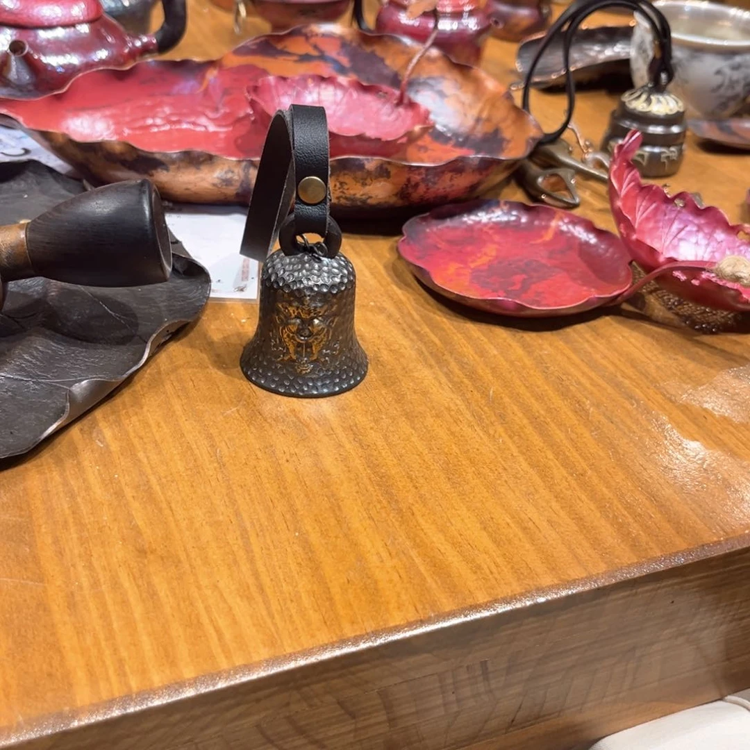 锤点小驼铃手工锻打工艺