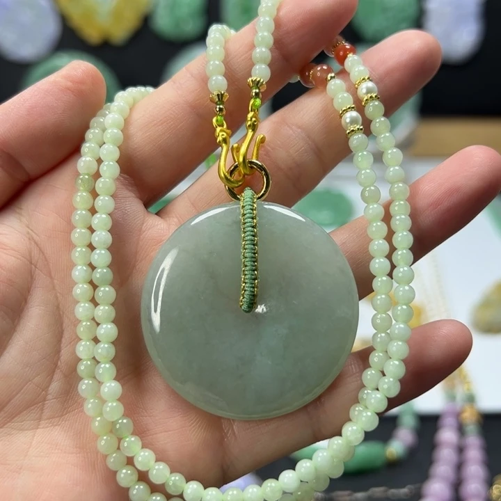 颈饰未镶嵌翡翠吊坠