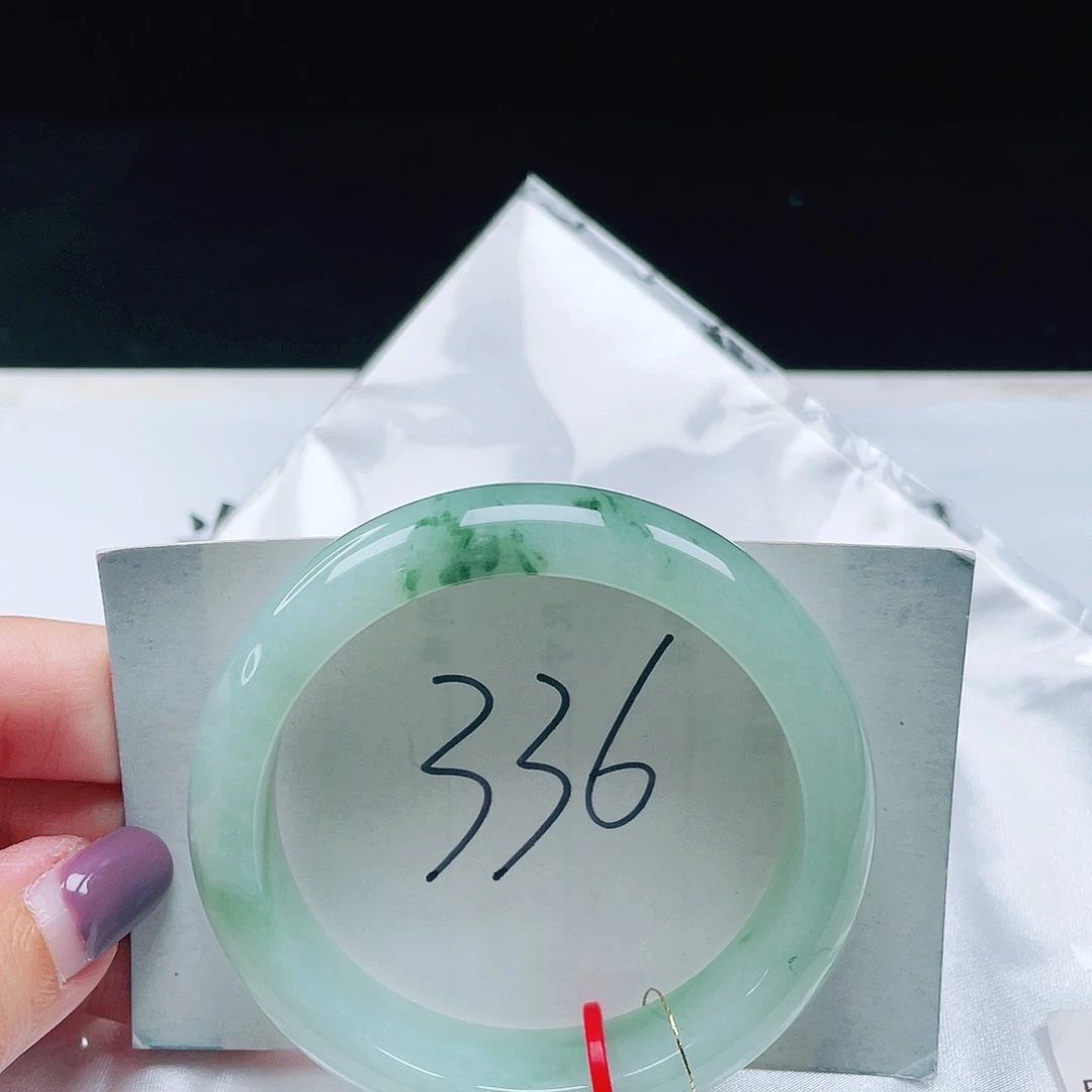 翡翠未镶嵌手镯缅甸翡翠54+