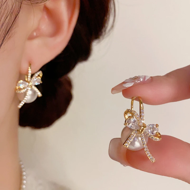 铜合金耳饰 2025微镶锆石轻奢百搭耳坠气质蝴蝶结两戴款耳环B318