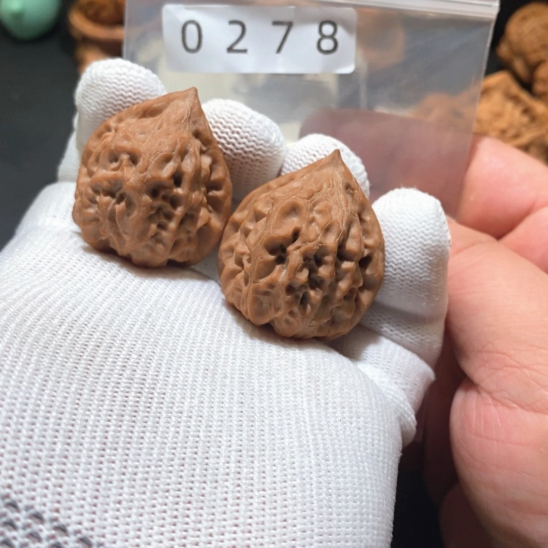 文玩核桃把件0278龙纹宝塔33（全）头茬