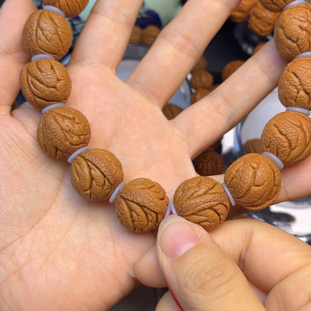 岁***歌吊坠桃核龙纹桃核手串