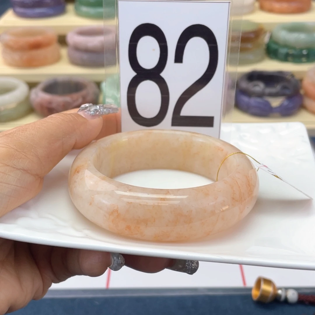 石英质玉未镶嵌手镯