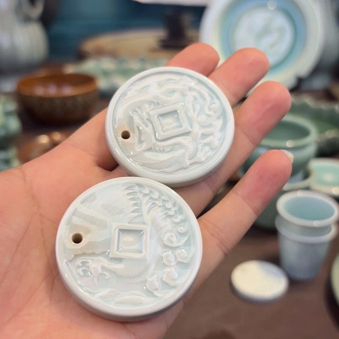 杯龙泉青瓷茶具微瑕