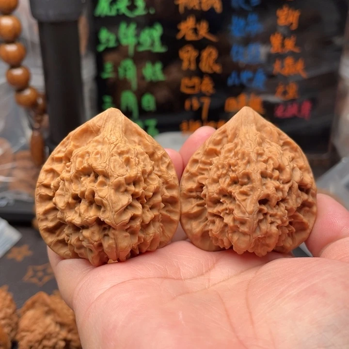 文玩核桃吊坠官帽