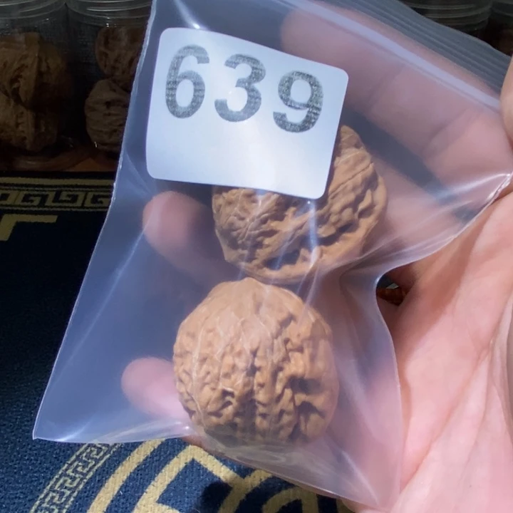 文玩核桃吊坠铁锤639