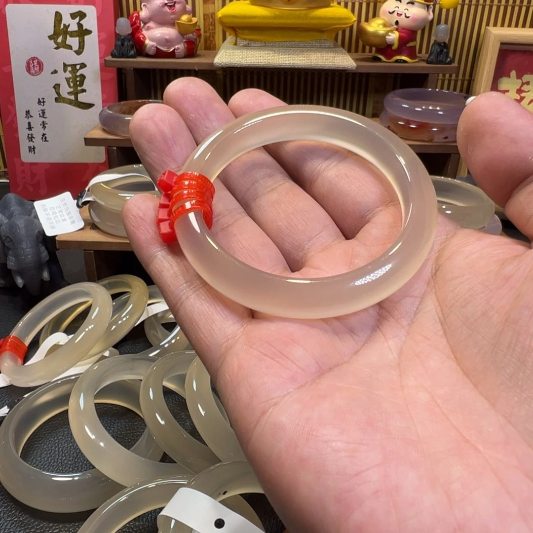 ****玛瑙/玉髓手镯未镶嵌