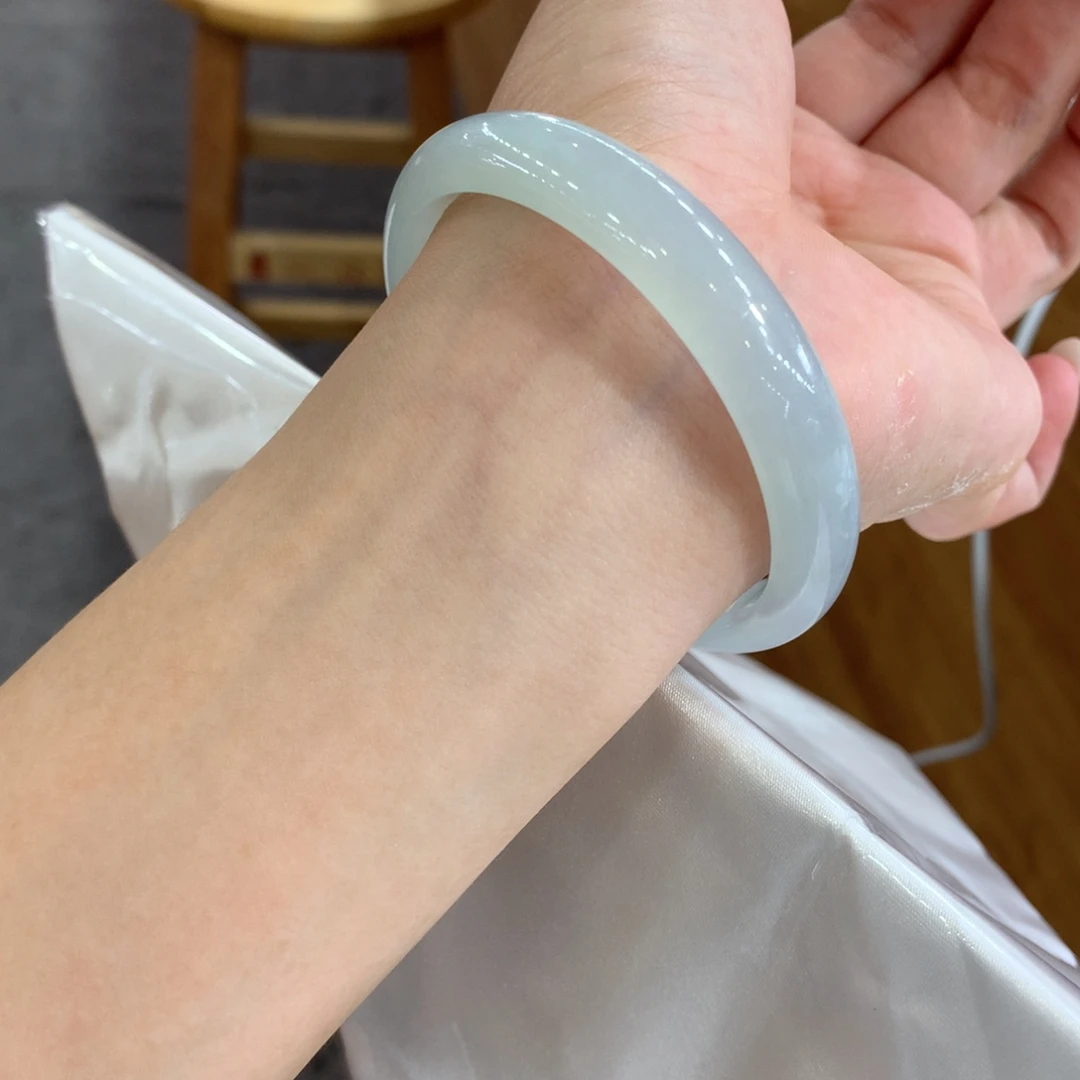 翡翠未镶嵌手镯天然Ａ货翡翠57/58