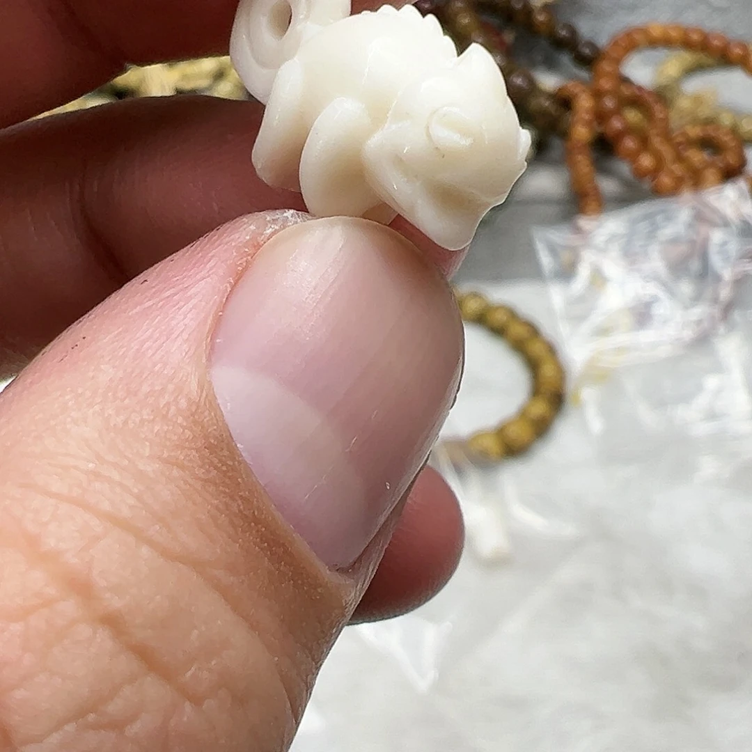 驼骨其他68驼骨变色龙配饰一个