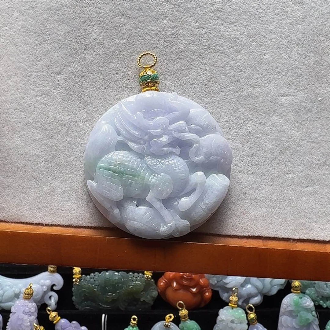 吊坠(赠链)未镶嵌翡翠