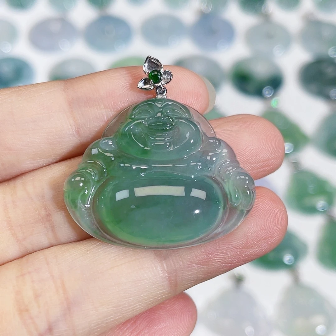 颈饰18K金镶嵌翡翠吊坠